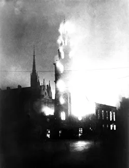 St Clement Danes in the Strand London on fire during Blitz during WW2. May 1941 St Clement Danes in the Strand London on fire during Blitz during WW2. May 1941