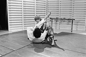 The stars of the New Avengers, Joanna Lumley and Gareth Hunt. 29th April 1977 The stars of the New Avengers, Joanna Lumley and Gareth Hunt. 29th April 1977