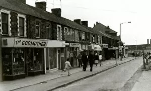 Images Dated 1st January 1987: STATION Road in Port Talbot, 1987