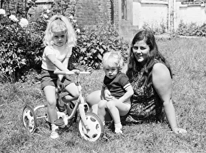Stefan and Samantha Gates, Child models, pictured with their mother, Jean Gates Stefan and Samantha Gates, Child models, pictured with their mother, Jean Gates