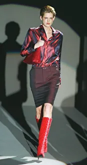 Stella Tennant wearing one of Gucci latest fashion two tone skirt and top in Milan Stella Tennant wearing one of Gucci latest fashion two tone skirt and top in Milan