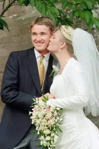 Stephen Hendry gets a kiss on the cheek from wife Mandy on their wedding day Stephen Hendry gets a kiss on the cheek from wife Mandy on their wedding day