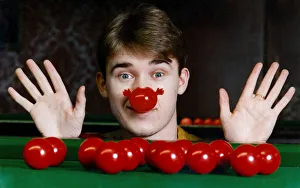 Stephen Hendry with red nose for Comic Relief. 19th November 1991 Stephen Hendry with red nose for Comic Relief. 19th November 1991