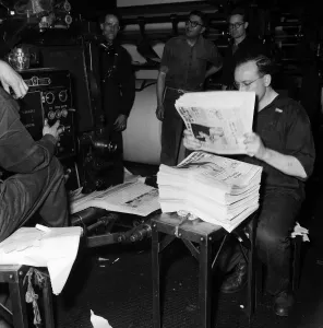 After a strike lasting nearly four weeks Britain's national newspapers resumed After a strike lasting nearly four weeks Britain's national newspapers resumed