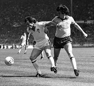 Images Dated 10th May 1980: Stuart Pearson holds of Arsenals David OLeary during the FA Cup Final 1980 at Wembley