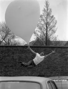Stunts Balloony, Mel Robson gets carried away with his helium ballon. April 1982 Stunts Balloony, Mel Robson gets carried away with his helium ballon. April 1982