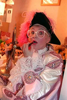 Su Pollard actress in the Bristol Hippodrome Panto 1990 A©Mirrorpix Su Pollard actress in the Bristol Hippodrome Panto 1990 A©Mirrorpix