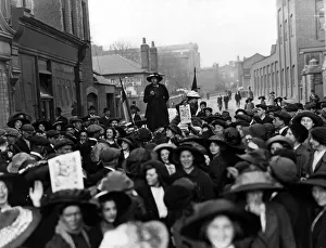 Suffragettes campaigning during the Reading By-Election in 1913 Suffragettes campaigning during the Reading By-Election in 1913