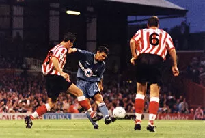 Images Dated 4th September 1996: Sunderland 1 -2 Newcastle Premiership match held at Roker Park. 4th September 1996