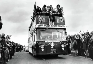 Sunderland Associated Football Club - Hugh crowds greet the Sunderland team on an open Sunderland Associated Football Club - Hugh crowds greet the Sunderland team on an open