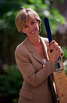 Mirror/0100to0199 00191/sybil ruscoe radio 5 sports presenter june 1999 Mirror/0100to0199 00191/sybil ruscoe radio 5 sports presenter june 1999