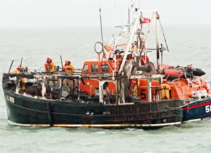 The Thames Class Dover Lifeboat coming to the assistance of the fishing vessel The Thames Class Dover Lifeboat coming to the assistance of the fishing vessel