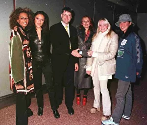Thomas Quinn and the News Bunny with the Spice Girls at Heathrow Airport Thomas Quinn and the News Bunny with the Spice Girls at Heathrow Airport