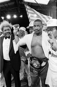 Images Dated 19th July 1986: TIM WITHERSPOON AND DON KING AFTER HIS SUCCESSFUL DEFENCE OF THE WBA HEAVYWEIGHT TITLE