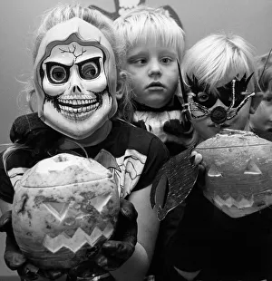 Tiny terrors left to right Sara Robson, brother Jonathan Tiny terrors left to right Sara Robson, brother Jonathan