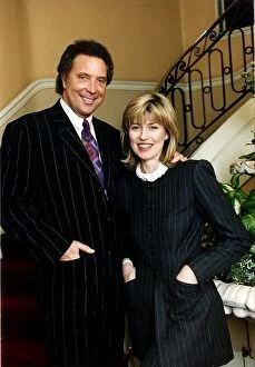Images Dated 6th January 1993: Tom Jones singer. With Selina Scott on her show