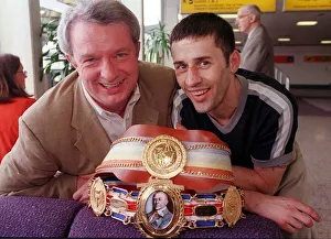 Tommy Gilmour with boxer Keith Knox May 1999 displaying Keith' Tommy Gilmour with boxer Keith Knox May 1999 displaying Keith'