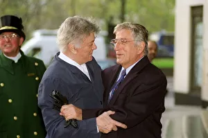 Tony Bennett Singer November 98 American singer with amercian actor Tony Curtis Tony Bennett Singer November 98 American singer with amercian actor Tony Curtis