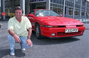 TONY BLACKBURN IN PHOTOCALL WITH CAR 07/08/1989 TONY BLACKBURN IN PHOTOCALL WITH CAR 07/08/1989