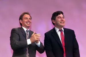 TONY BLAIR APPLAUDS GORDON BROWN SEP 1999 AFTER HIS SPEECH AT THE LABOUR PARTY TONY BLAIR APPLAUDS GORDON BROWN SEP 1999 AFTER HIS SPEECH AT THE LABOUR PARTY