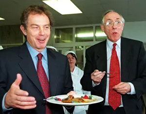 Tony Blair visit November 1998 John Wheatley College Easterhouse Glasgow with Scottish Tony Blair visit November 1998 John Wheatley College Easterhouse Glasgow with Scottish