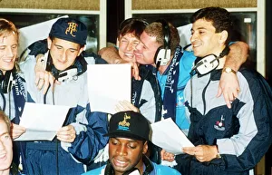 Tottenham Hotspur footballer Paul Gascoigne ficks the face of one of his Spurs team mates Tottenham Hotspur footballer Paul Gascoigne ficks the face of one of his Spurs team mates