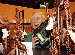 TREVOR BAYLIS INVENTOR OF THE CLOCKWORK RADIO WHICH REVOLUTIONISED COMMUNICATION IN THIRD TREVOR BAYLIS INVENTOR OF THE CLOCKWORK RADIO WHICH REVOLUTIONISED COMMUNICATION IN THIRD