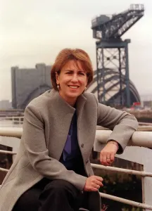 TV Presenter Kirsty Wark October 1999 returns to BBC Scotland screens when she TV Presenter Kirsty Wark October 1999 returns to BBC Scotland screens when she
