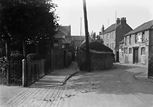 Uxbridge George Street looking towards High Street circa 1929 Uxbridge George Street looking towards High Street circa 1929