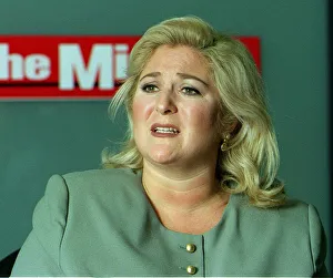Vanessa Feltz TV Presenter in Mirror Editor's office Feb 1999 Vanessa Feltz TV Presenter in Mirror Editor's office Feb 1999