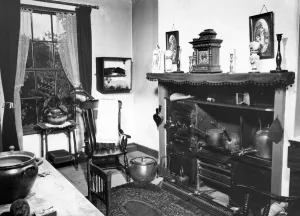 Victorian Fireplace and Cottage Display Scene at Stockton Preston Hall Museum Victorian Fireplace and Cottage Display Scene at Stockton Preston Hall Museum