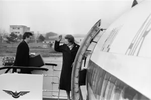 Mirror/0800to0899 00837/visit british prime minister margaret thatcher Mirror/0800to0899 00837/visit british prime minister margaret thatcher