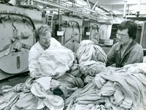 Volunteers in Newcastle General Hospital laundry. Wynn Griffiths Assistant Sector Volunteers in Newcastle General Hospital laundry. Wynn Griffiths Assistant Sector