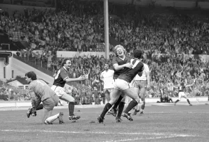 VS Rugby Football Club v Halesowen in the final of the FA Vase at Wembley Stadium VS Rugby Football Club v Halesowen in the final of the FA Vase at Wembley Stadium