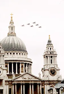 Wars Gulf 6 Tornados in a victory fly past over St Paul's Cathedral in London Wars Gulf 6 Tornados in a victory fly past over St Paul's Cathedral in London