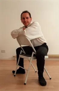 Wayne Sleep/Dancer/Actor September 98 At home relaxing sitting on chair Wayne Sleep/Dancer/Actor September 98 At home relaxing sitting on chair