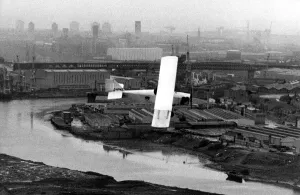 Wearside pilot Les Richardson flies his Currie Wot 1930s British single-seat aerobatic Wearside pilot Les Richardson flies his Currie Wot 1930s British single-seat aerobatic