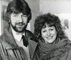 Images Dated 1st January 1983: Willy Russell and Barbara Dickson ahead of the opening of Blood Brothers in 1983