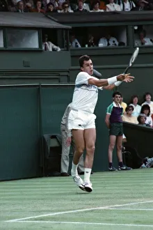 Wimbledon. Ivan Lendl v. Darren Cahill. June 1988 88-3342-078 Wimbledon. Ivan Lendl v. Darren Cahill. June 1988 88-3342-078