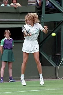 Images Dated 21st June 1988: Wimbledon. Steffi Graf. June 1988 88-3317-068