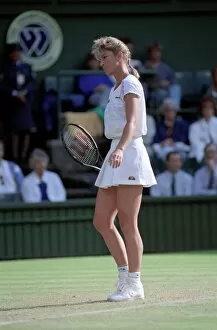Images Dated 29th June 1989: Wimbledon Tennis. Chris Evert. Tennis Action. June 1989 89-3895-050