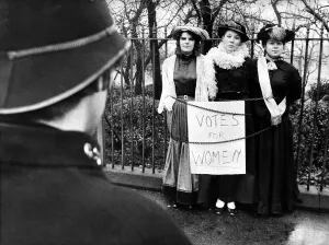 Three women chained themselves to the gates of Saltwell Park Three women chained themselves to the gates of Saltwell Park