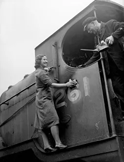 Women Engine Cleaners during WW2 - 1941 Women doing mens jobs during the war Women Engine Cleaners during WW2 - 1941 Women doing mens jobs during the war