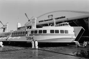 The world's biggest hovercraft makes it public debut. The SRN 4 on show at Cowes The world's biggest hovercraft makes it public debut. The SRN 4 on show at Cowes