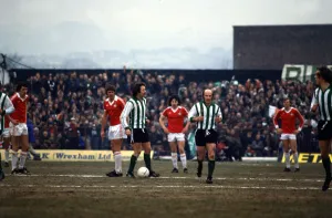 Wrexham v Blyth Spartans - February 1978 palyers in action Wrexham v Blyth Spartans - February 1978 palyers in action
