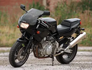 THE YAMAHA TRX MOTORCYCLE BLACK SEPTEMBER 1997 MOTORBIKE THE YAMAHA TRX MOTORCYCLE BLACK SEPTEMBER 1997 MOTORBIKE