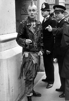 Youth Punks September 1984 Policemen tells punks where to go outside the Bank of Youth Punks September 1984 Policemen tells punks where to go outside the Bank of