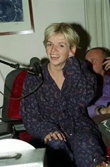Images Dated 8th October 1998: Zoe Ball Radio / TV Presenter October 1998 Presenting her radio 1 breakfast show