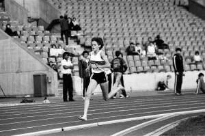 Zola Budd running barefoot at Crystal Palace. 25th April 1984 Zola Budd running barefoot at Crystal Palace. 25th April 1984