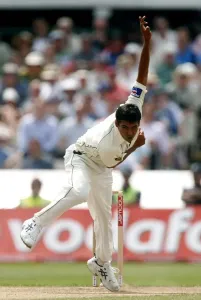 Mohammad Sami Print - Pakistan vs England at Old Trafford